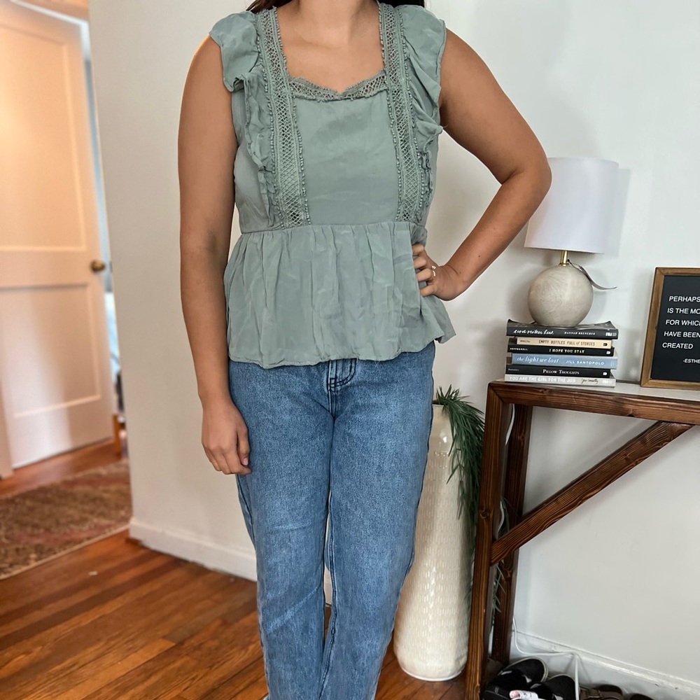 Green peplum tank